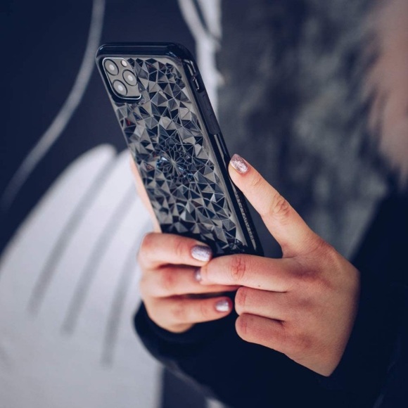 IPHONE 11 KALEIDOSCOPE PHONE CASE - Picture 4 of 5